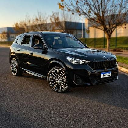 BMW X1 2.0 16V TURBO GASOLINA SDRIVE20I X-LINE STEPTRONIC BMW X1 2.0 16V TURBO GASOLINA SDRIVE20I X-LINE STEPTRONIC